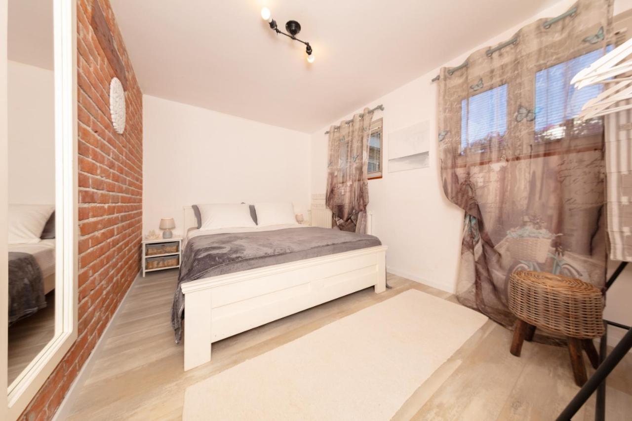Casa Mia - Apartman Zara Medulin Ngoại thất bức ảnh